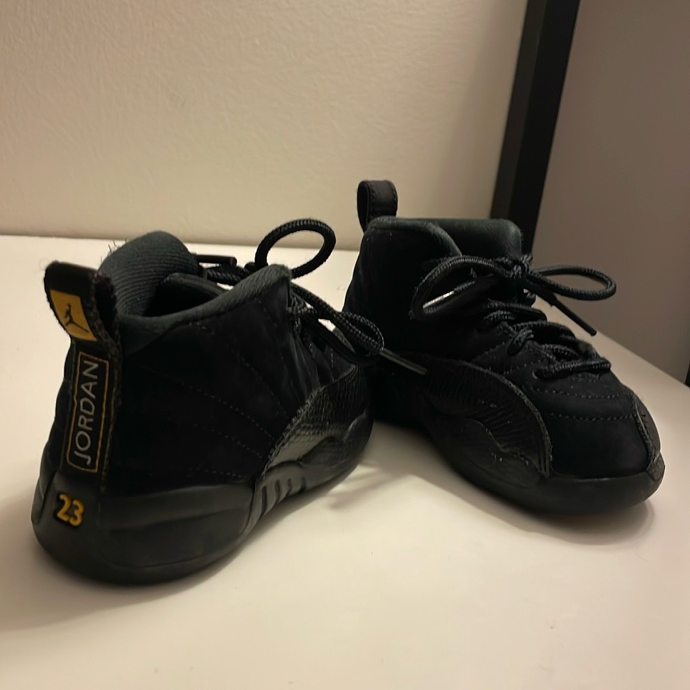 Toddler Jordans black high top size 6C